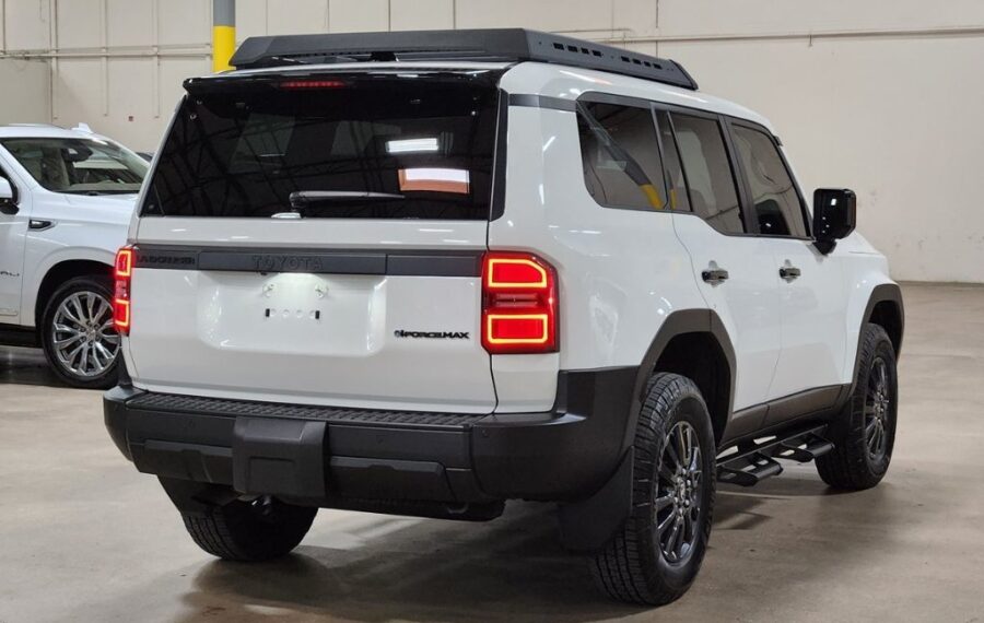 2025 Toyota Land Cruiser 250 Series photo 7