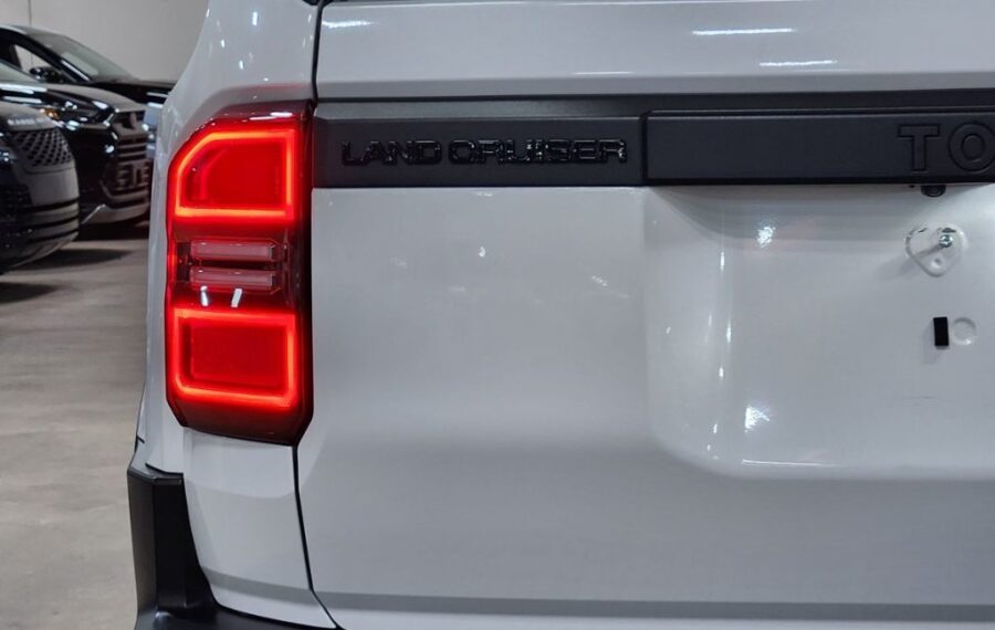 2025 Toyota Land Cruiser 250 Series photo 15