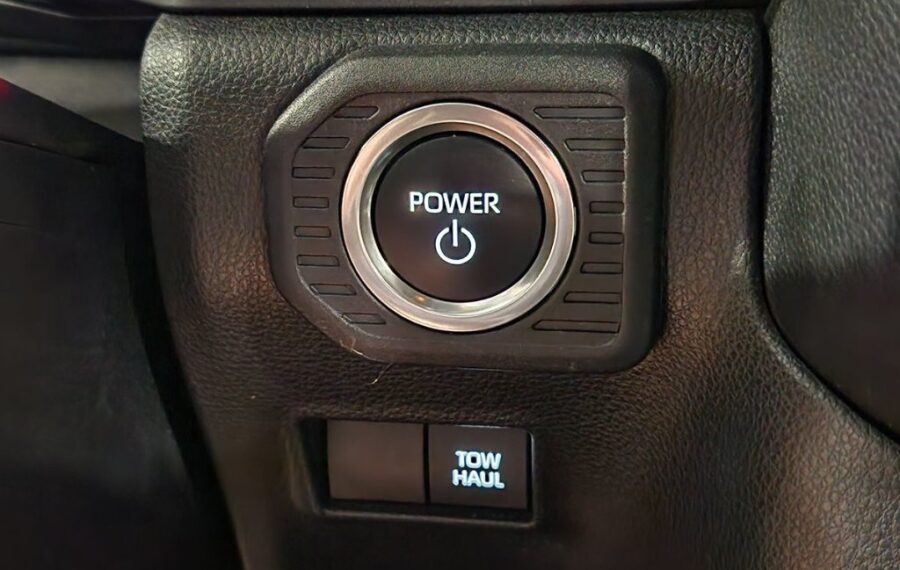 2025 Toyota Land Cruiser 250 Series photo 25