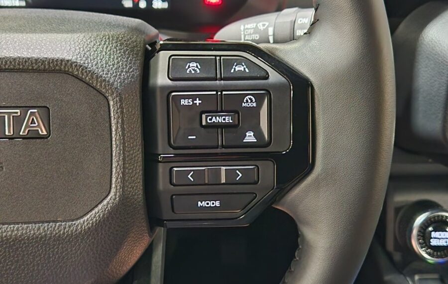 2025 Toyota Land Cruiser 250 Series photo 30