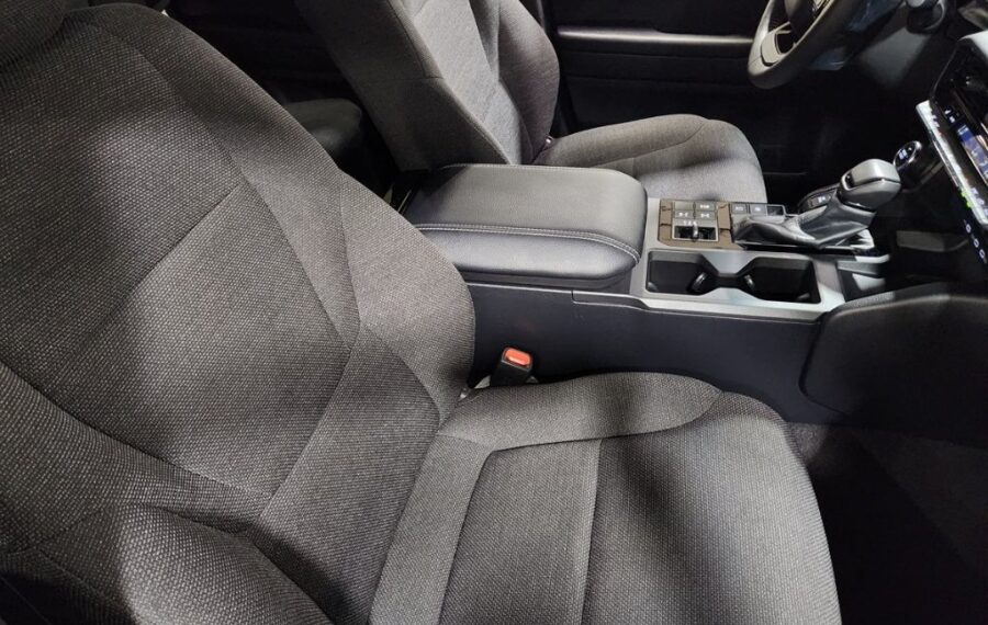 2025 Toyota Land Cruiser 250 Series photo 38