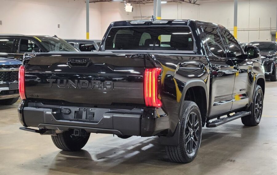 2025 Toyota Tundra Limited photo 6