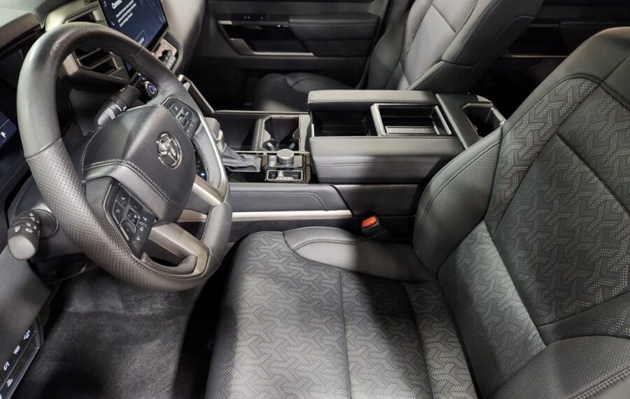 2025 Toyota Tundra Limited photo 23