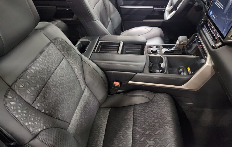 2025 Toyota Tundra Limited photo 39