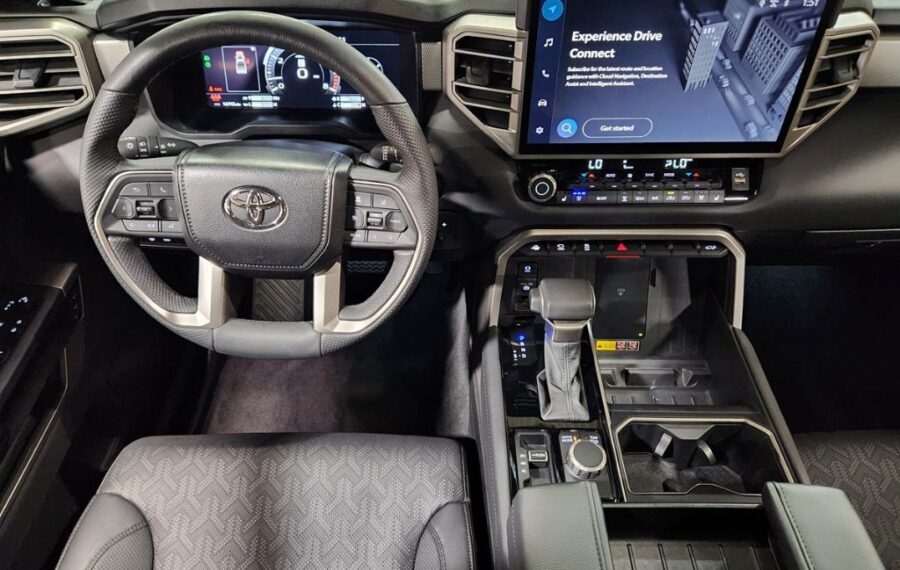 2025 Toyota Tundra Limited photo 42