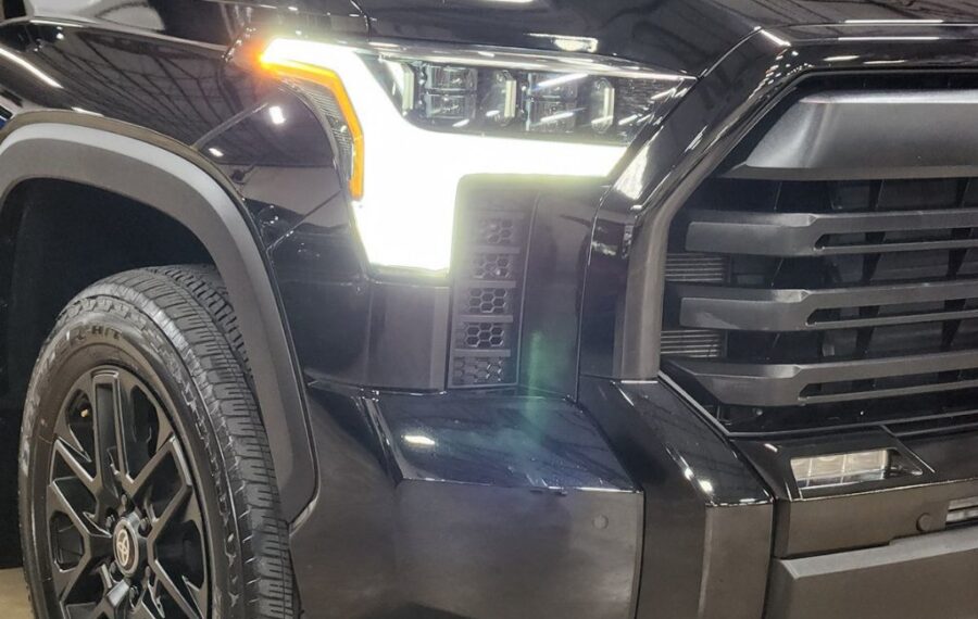 2025 Toyota Tundra Limited photo 11