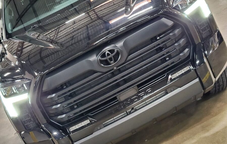 2025 Toyota Tundra Limited photo 12