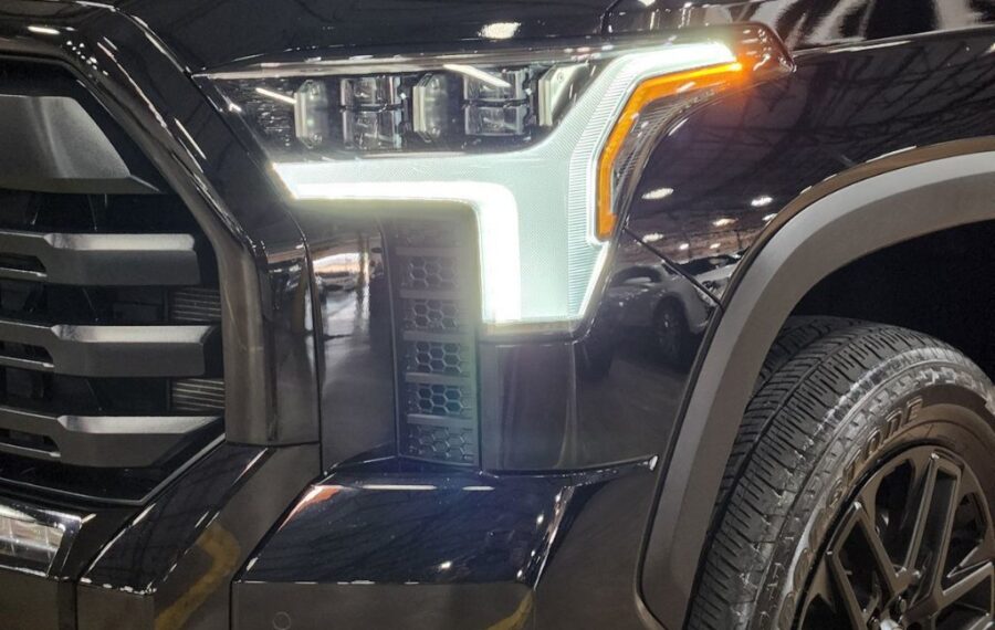 2025 Toyota Tundra Limited photo 13